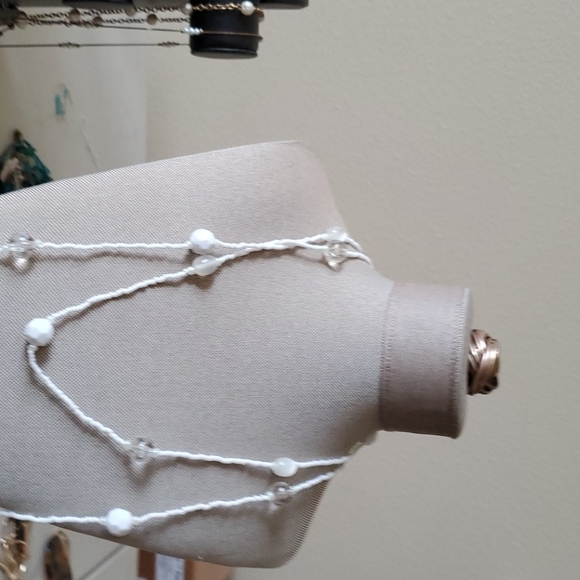 Necklace - Picture 1 of 2